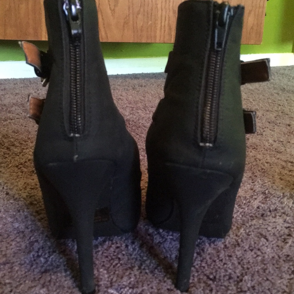 X2B 3.5 Inch Heels - Picture 5 of 6